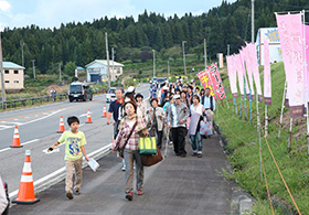 交通整理された国道47号